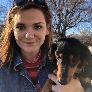 Meet your Posher, Chloe